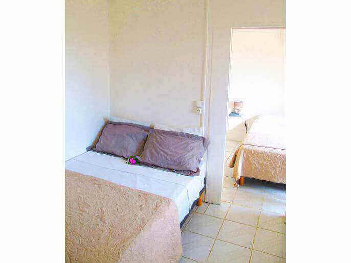 Location VillaMaison/Appartement en Guadeloupe - chambre 2 ventile, lit 140x200cm, moustiquaire