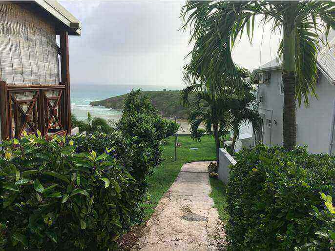 Location VillaMaison en Guadeloupe - accs du bungalow  la villa