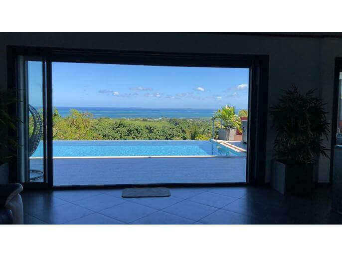 Location VillaMaison en Guadeloupe - Magnifique vue depuis l'intrieur de la villa 