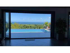 location Maison Villa Guadeloupe - Magnifique vue depuis l'intrieur de la villa 